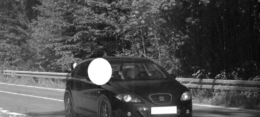 Herscheid: Frau zeigt Blitzer Mittelfinger