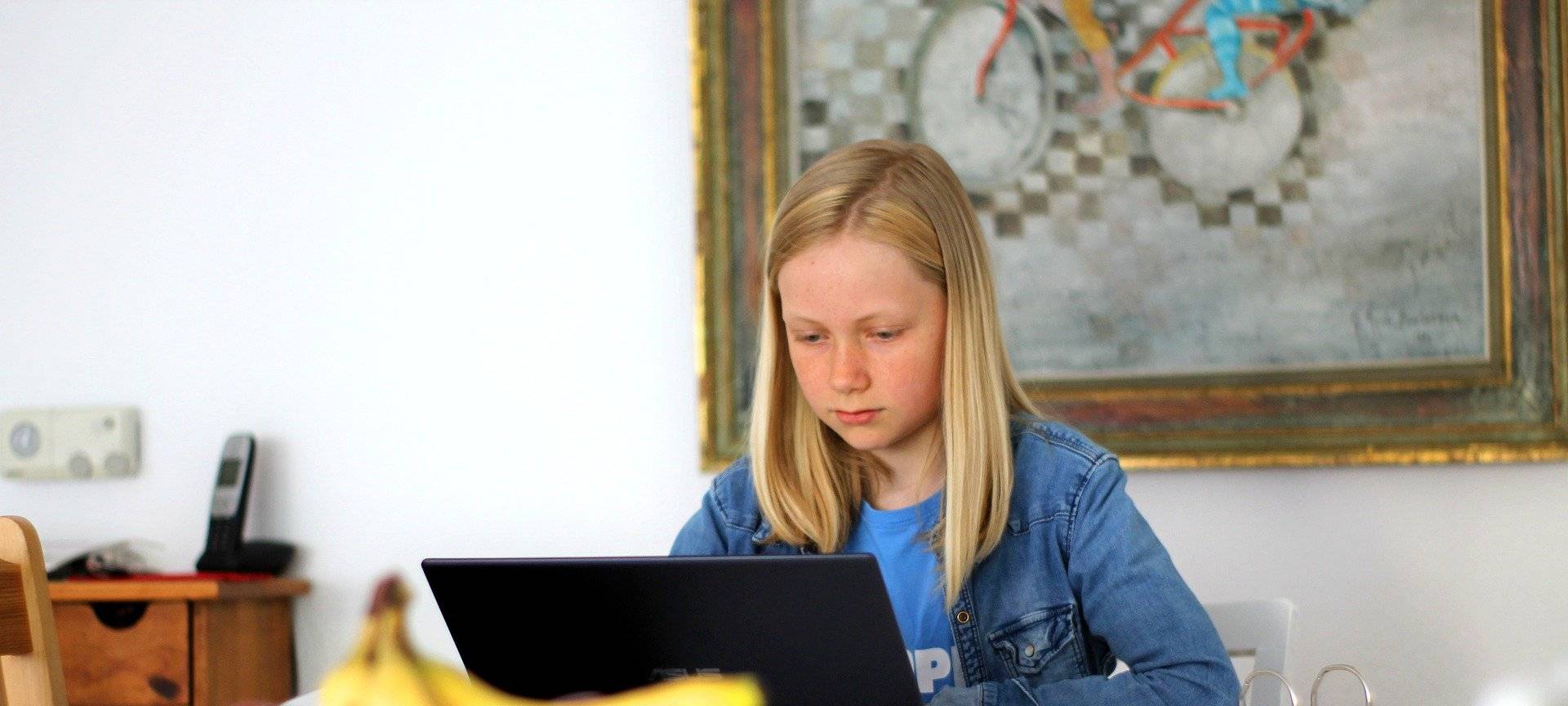 Digitalisierung an Schulen - Schulen im MK hinterm Mond?