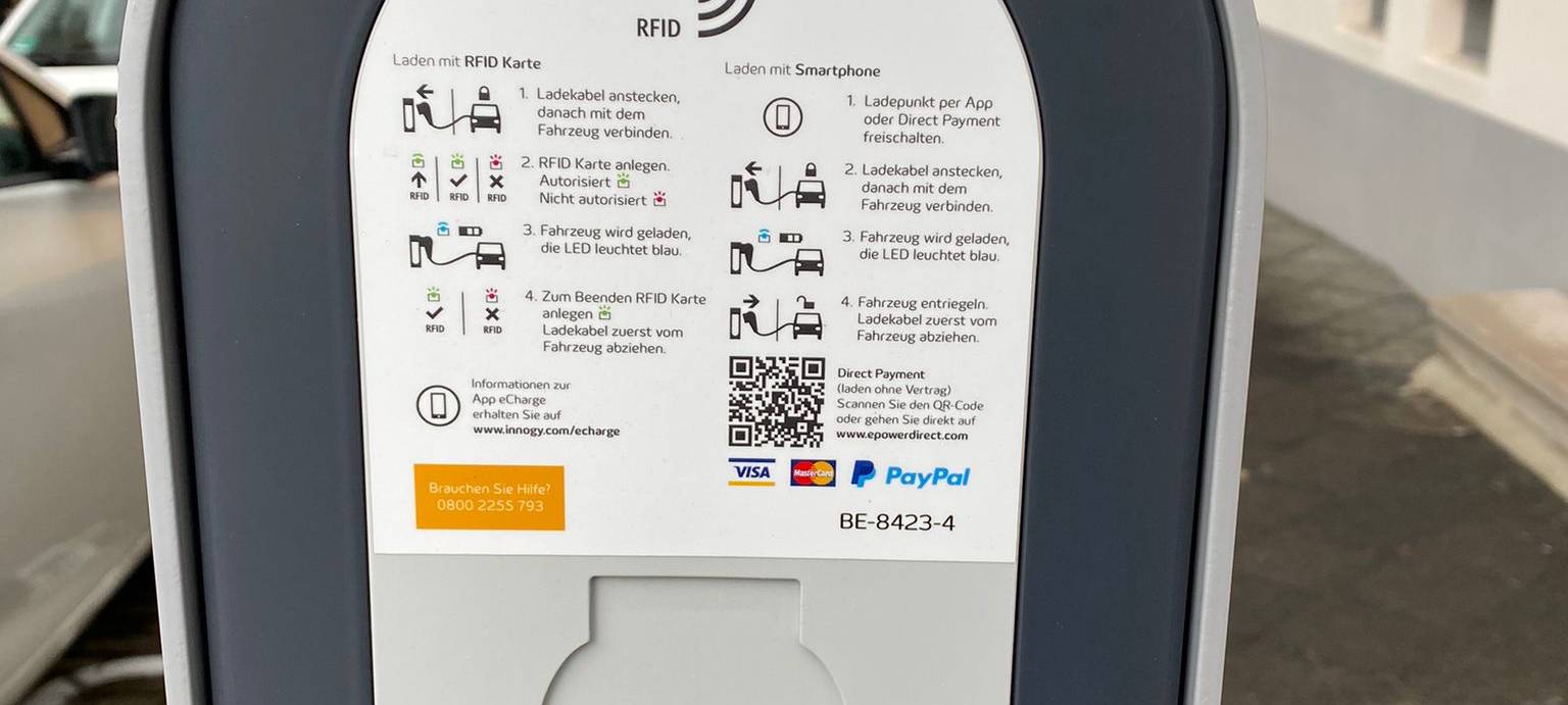 Ladesäule in Iserlohn eingeweiht: die 1. von weiteren 49