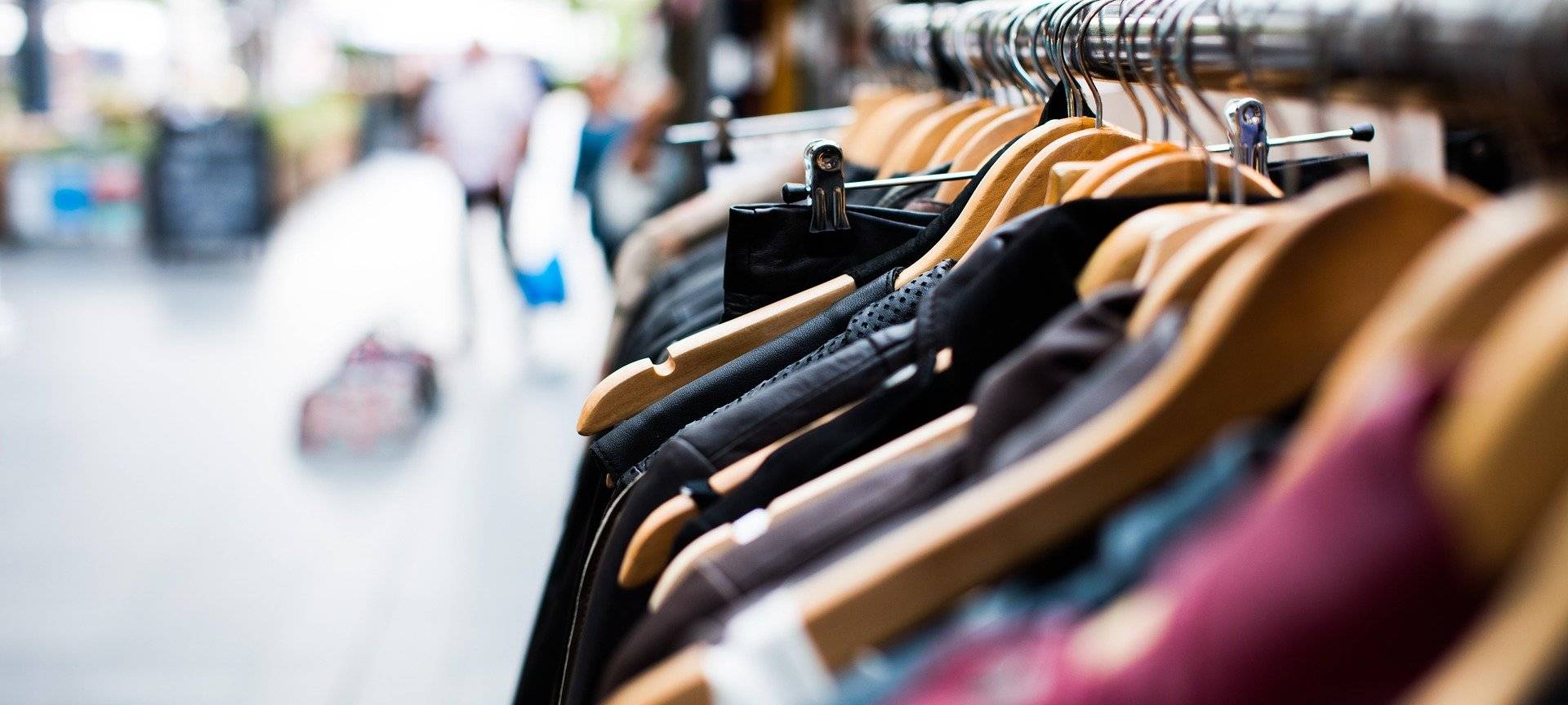 Balver Höhlenmarkt: Mode, Schmuck und Holz