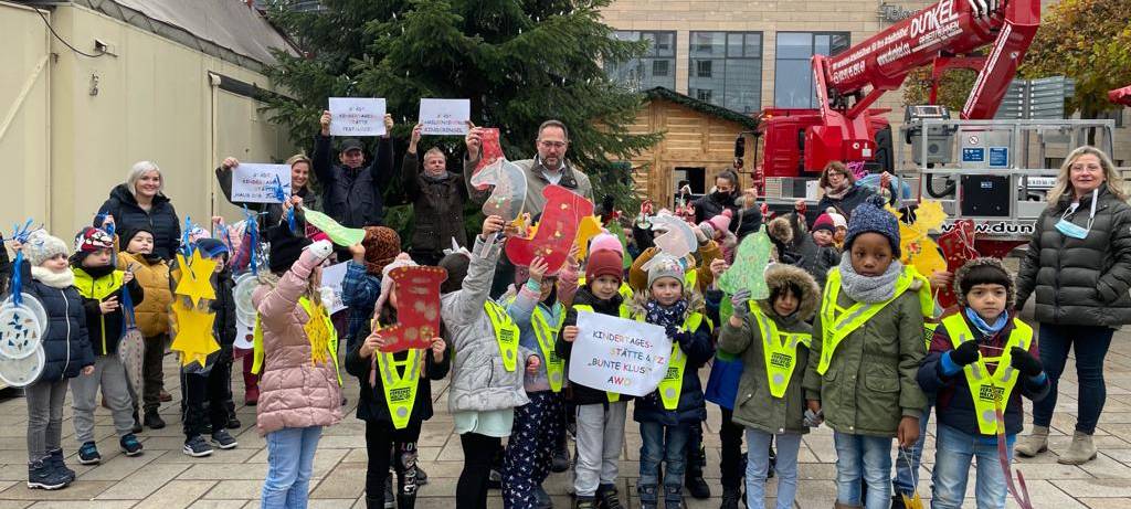 Recycelter Schmuck an Lüdenscheider Baum
