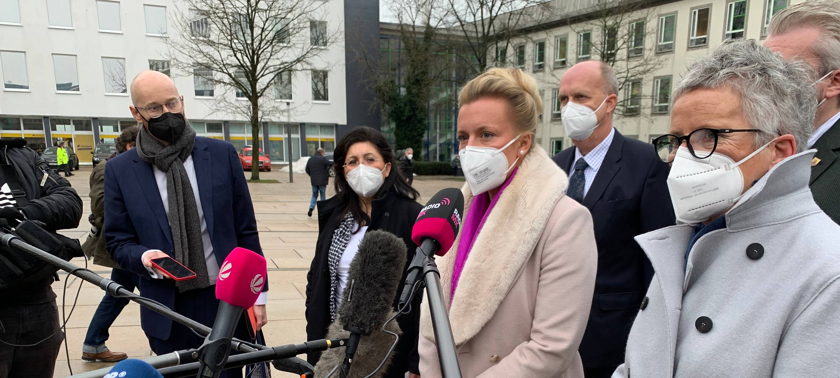 Spitzentreffen zur A45-Brücke.
