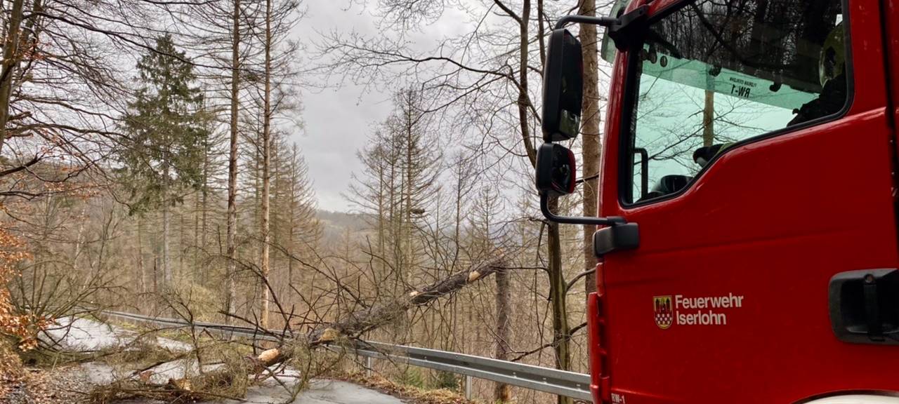 Sturmtief fegt über Märkischen Kreis: Entspannung nach turbulenten Stunden