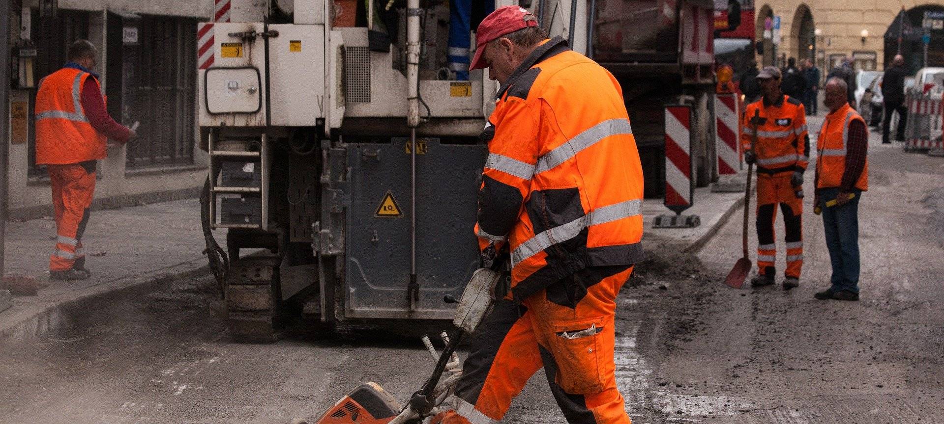 Bauarbeiter auf der Straße