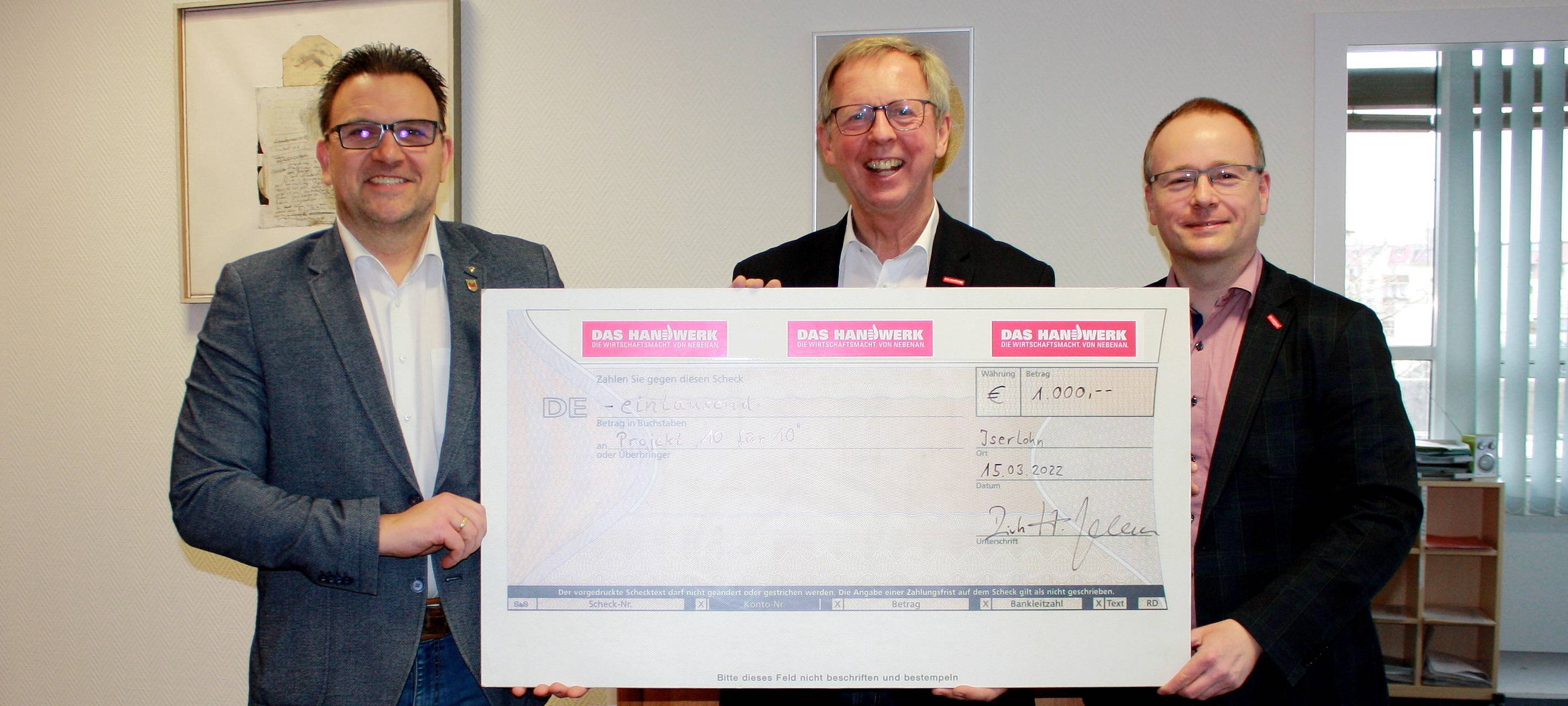 Iserlohn: Spendensammlung bei Friedenskundgebung auf dem Hembergparkplatz