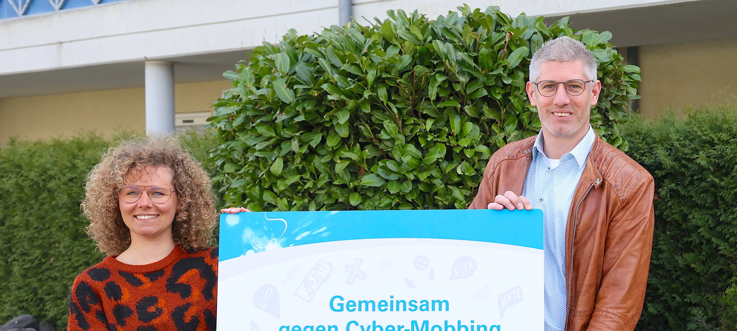 Angebot für Schulen in Menden: Workshop gegen Cyber-Mobbing