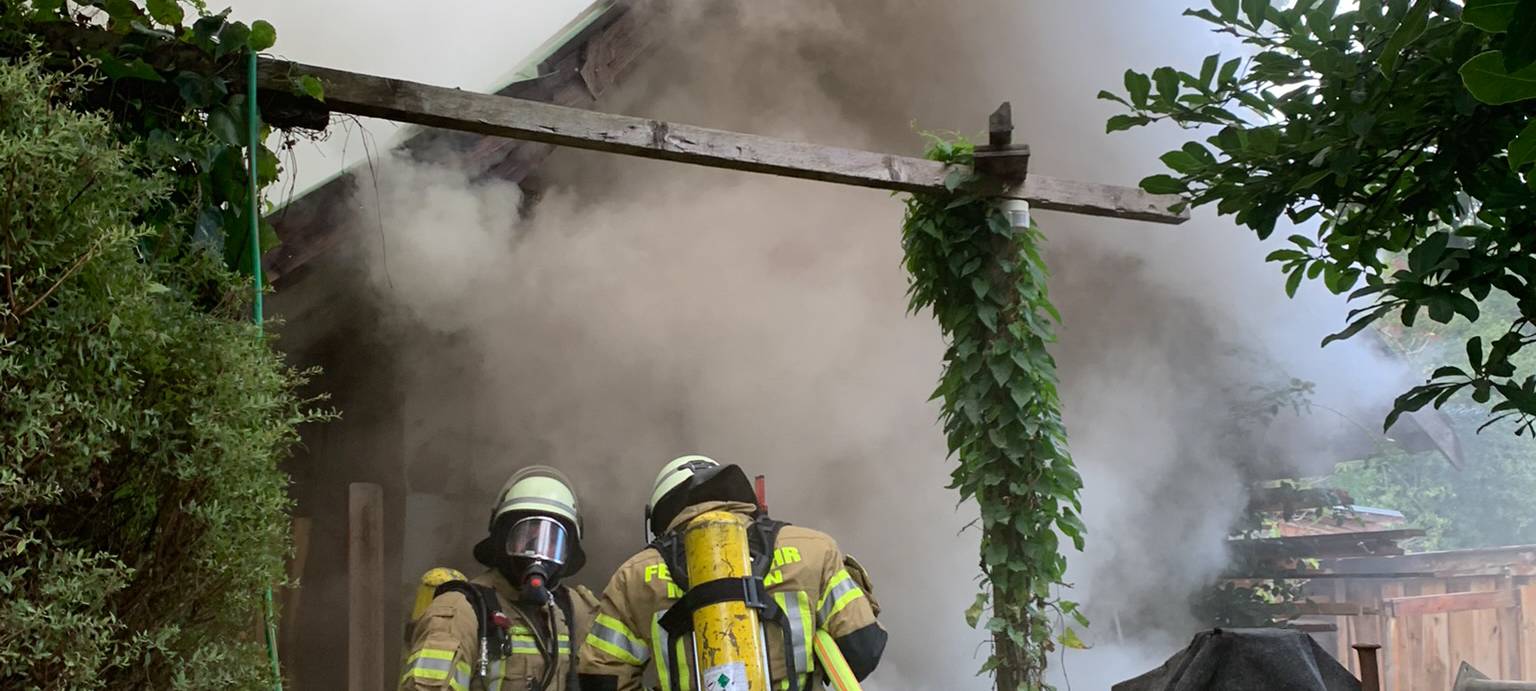 Schuppen brannte in Menden