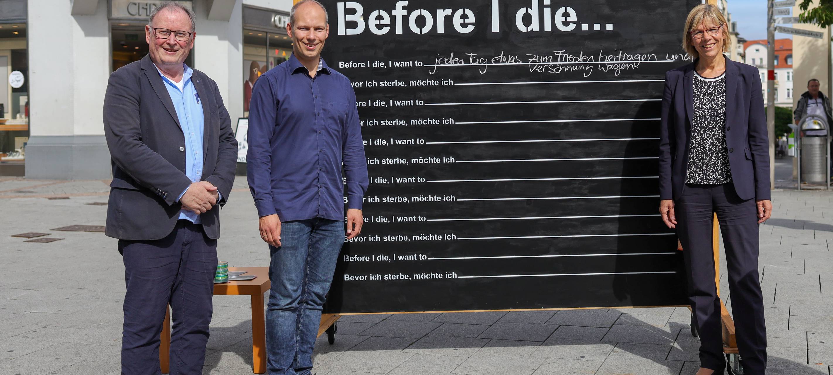 Kunstaktion in Iserlohn auf dem alten Rathausplatz