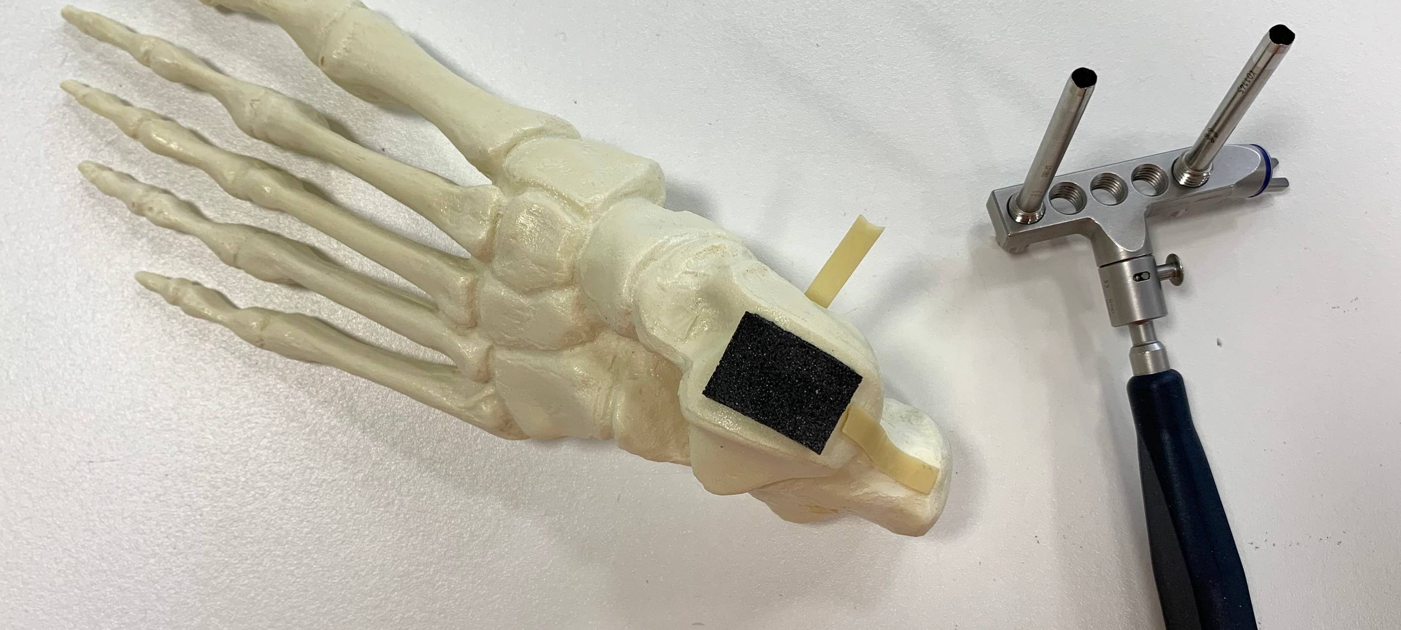 Bohren, Sägen und Schauben - Chirurgen im "Trauma Truck"