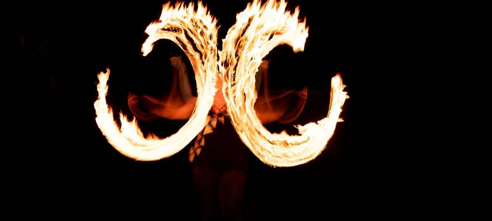Bei dem Martinusmarkt der Kirche Oberrahmede werden die Flame Fighters mit einer beeindruckenden Feuershow auftreten.