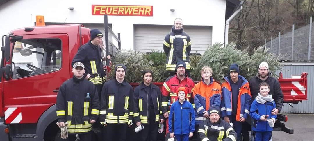 Erfolgreiche Weihnachtsbau-Aktion in Kierspe
