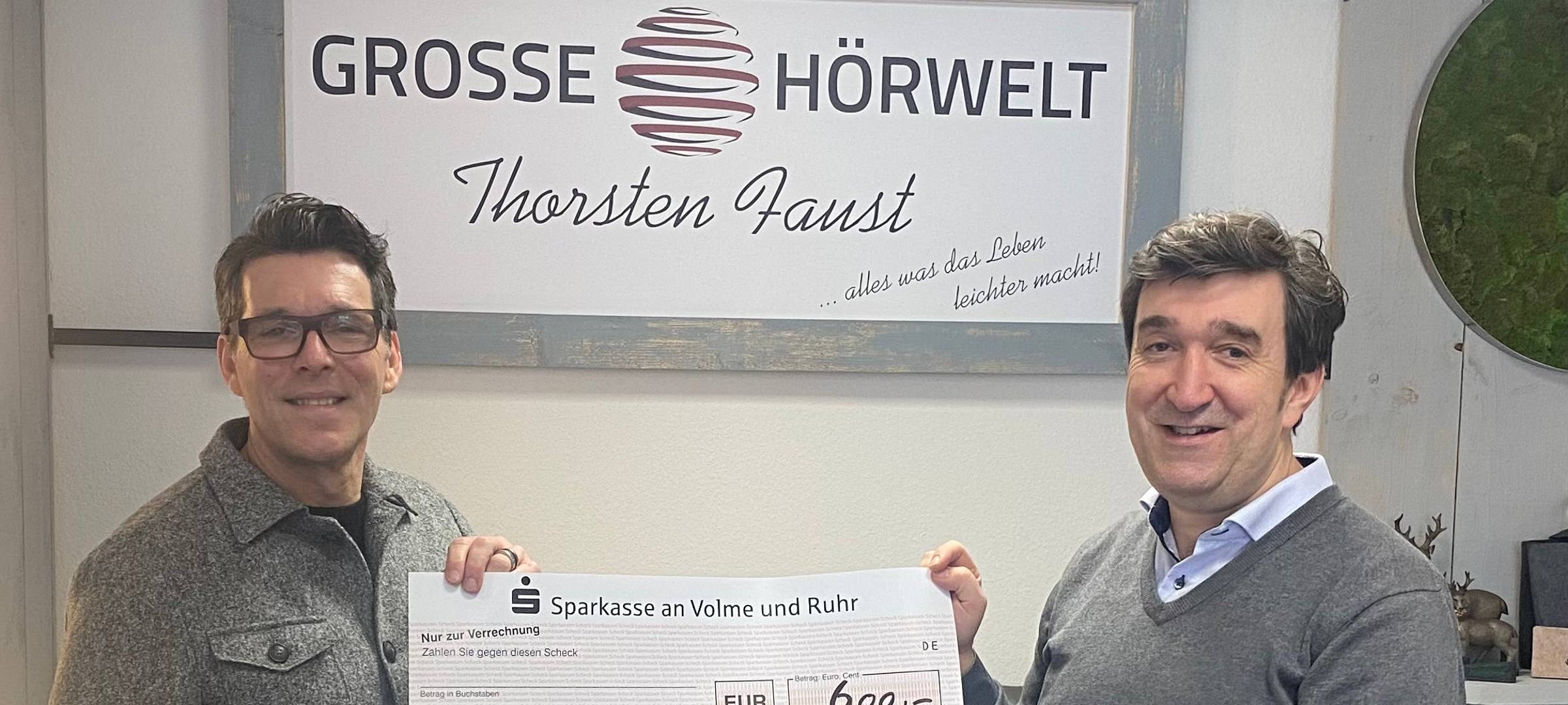 Unterstützung für Lebenshilfe Lüdenscheid: Geld und kostenlose Hörtests