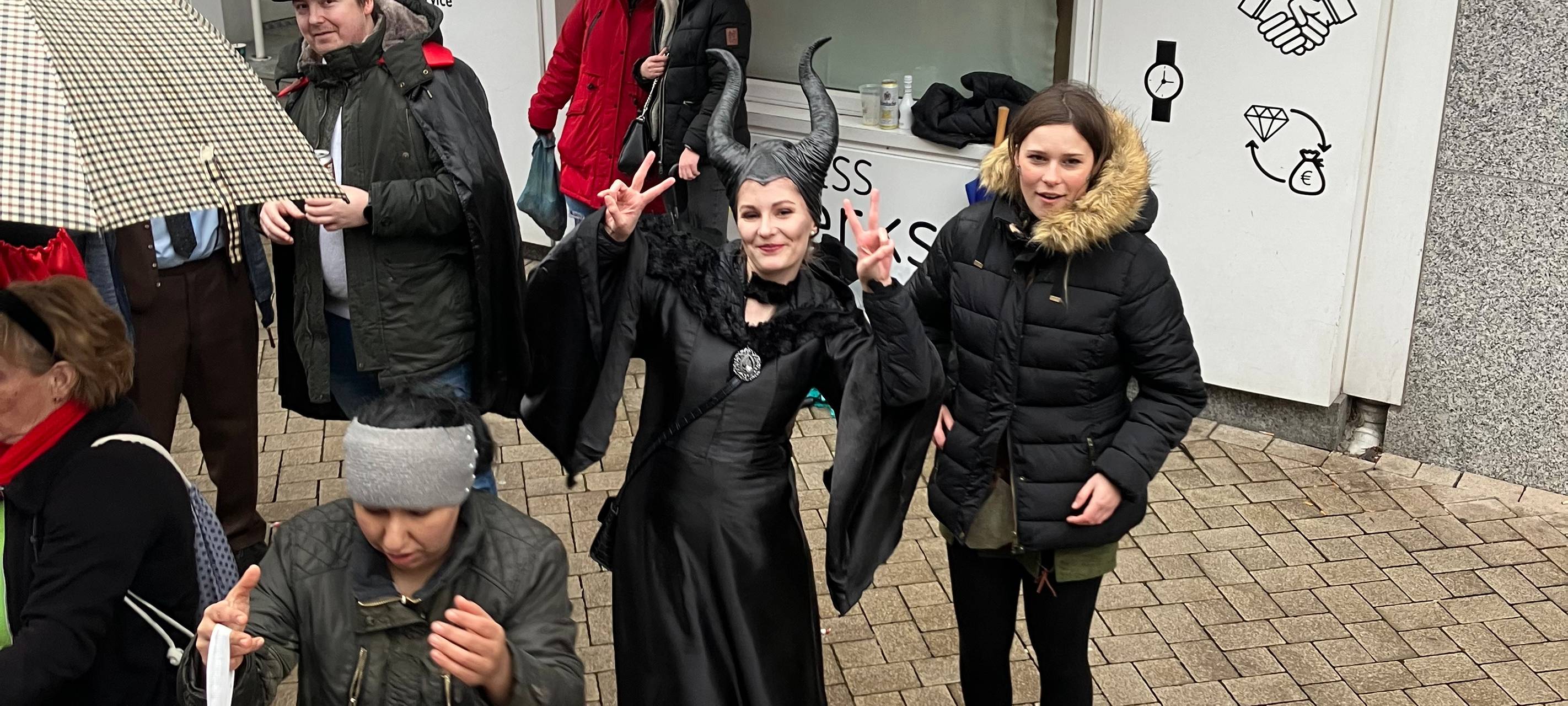 Friedlicher Karnevalszug in Menden