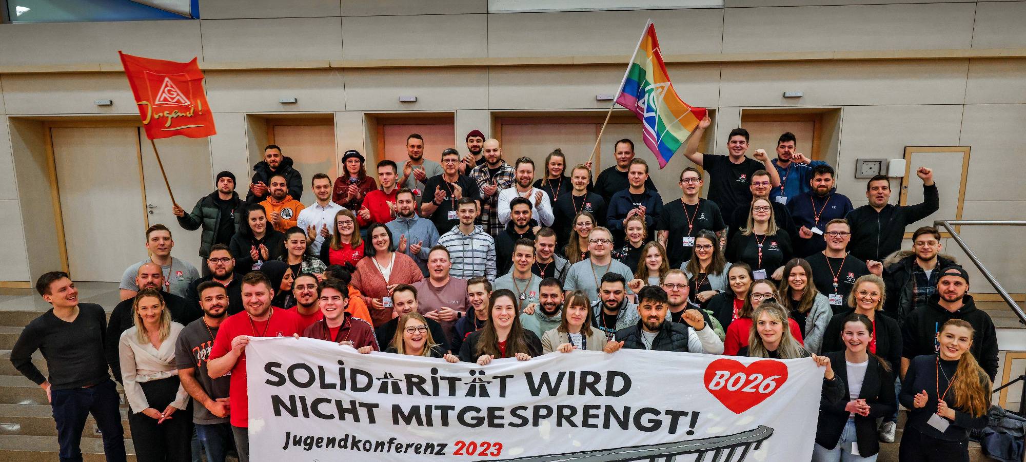 Die Teilnehmer der Bundeskonferenz der IG Metall-Jugend fordern in Sachen Brückenneubau mehr Tempo.