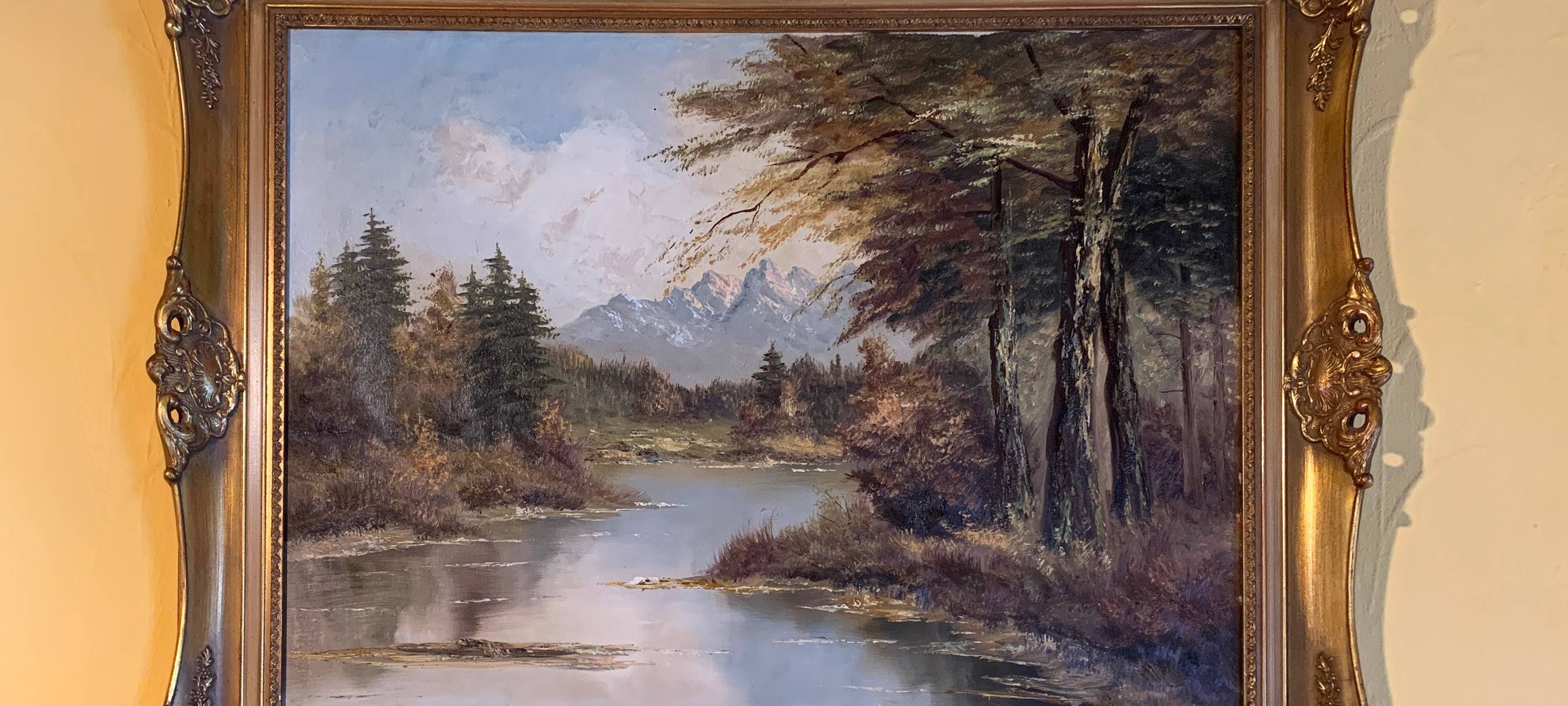 Kneipe im 60er Jahre-Stil als Treffpunkt