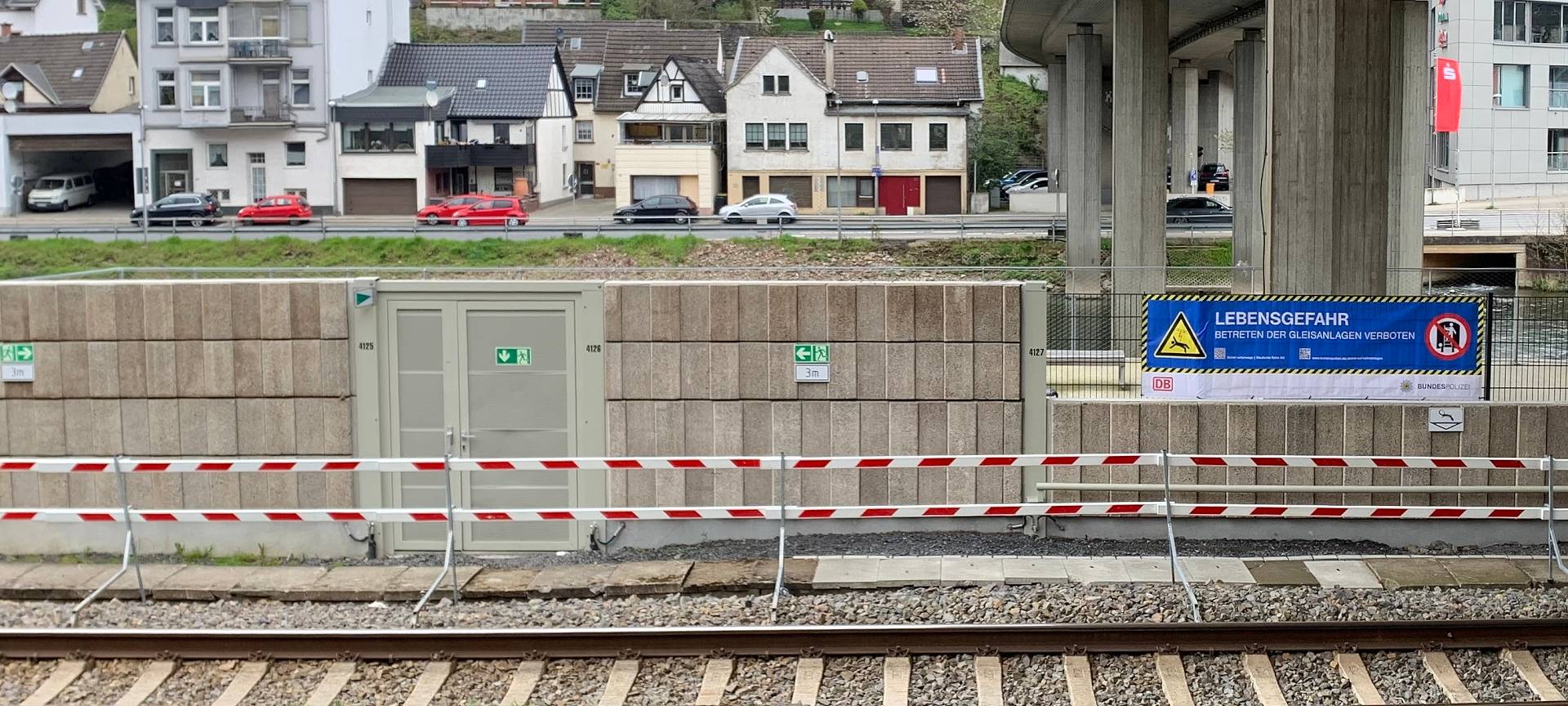 Gefahr an Bahnanlage in Altena