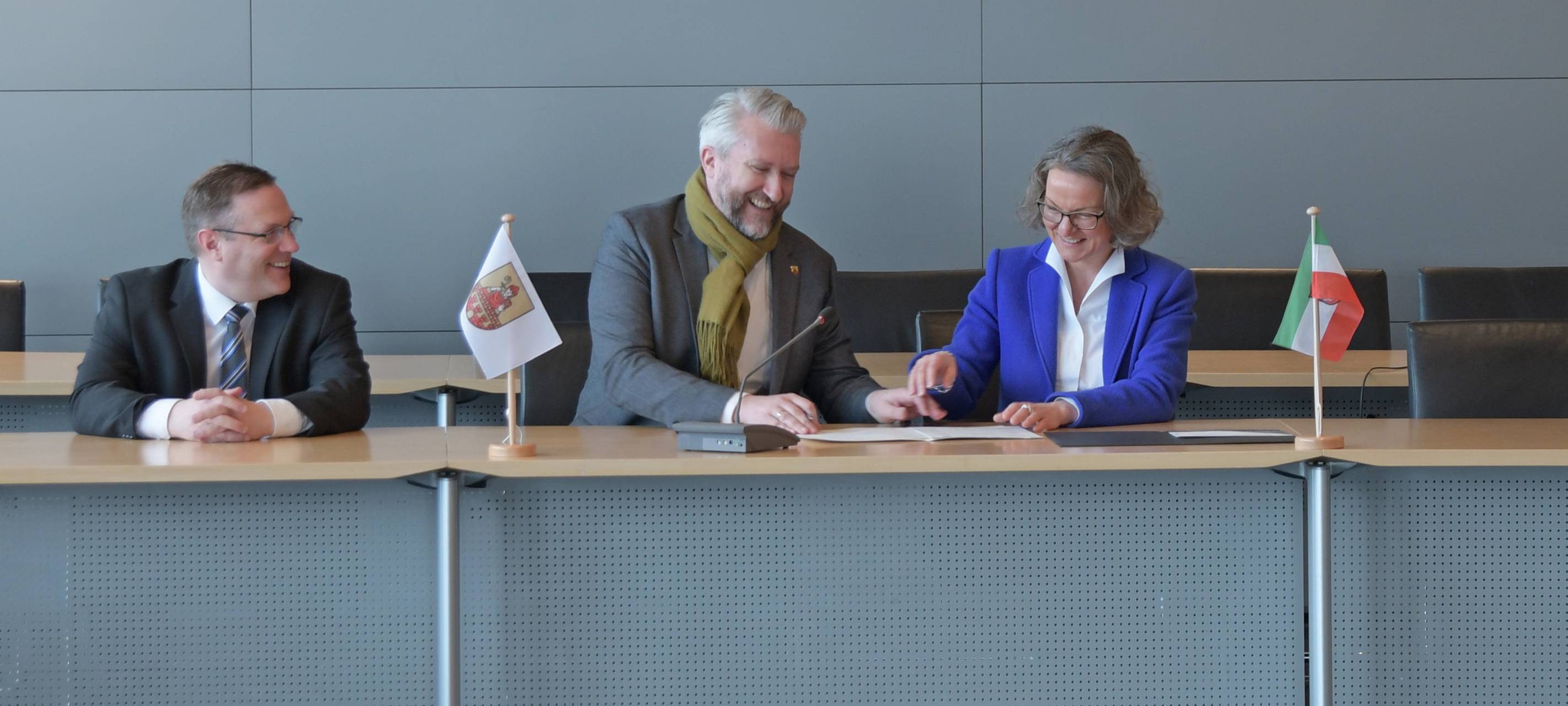 Mehr als eine Million für Lüdenscheid: Förderbescheid für neue Feuerwache