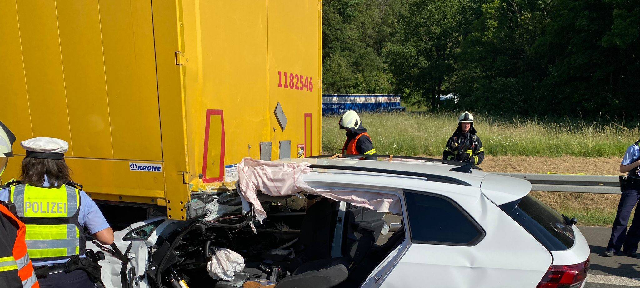 Iserlohner unter LKW eingeklemmt