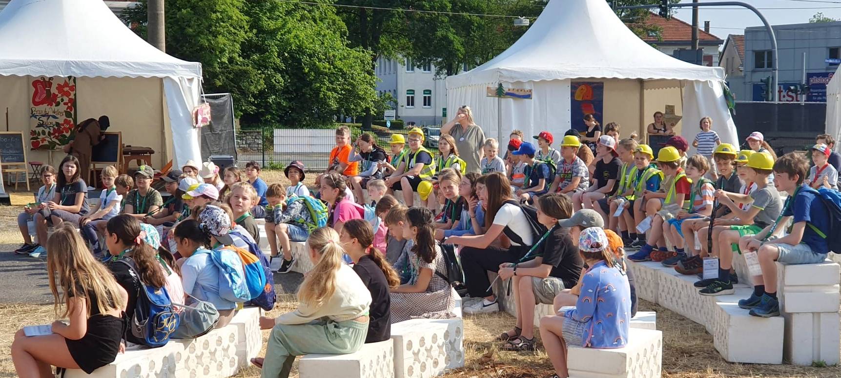 Kinder erschaffen eigene Stadt in Iserlohn