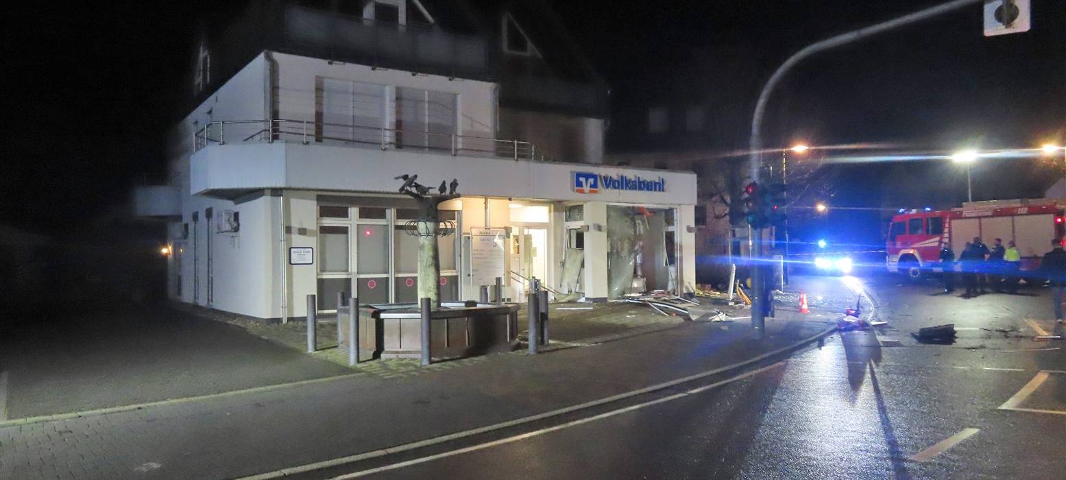 Sprengung von Geldautomaten in Kierspe: Männer vor Gericht