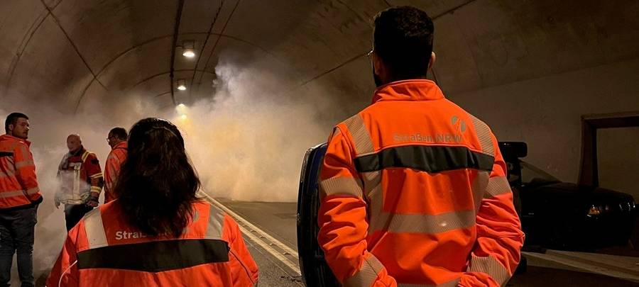 Großangelegte Feuerwehrübung im Hestenbergtunnel in Plettenberg