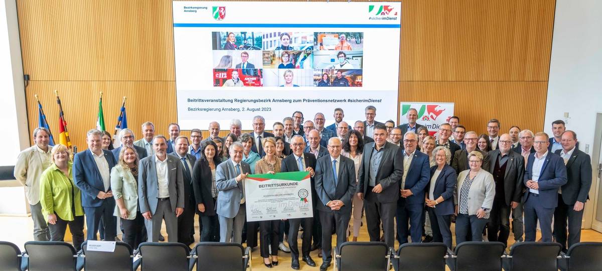 NRW-Justizminister in Menden zu Gast