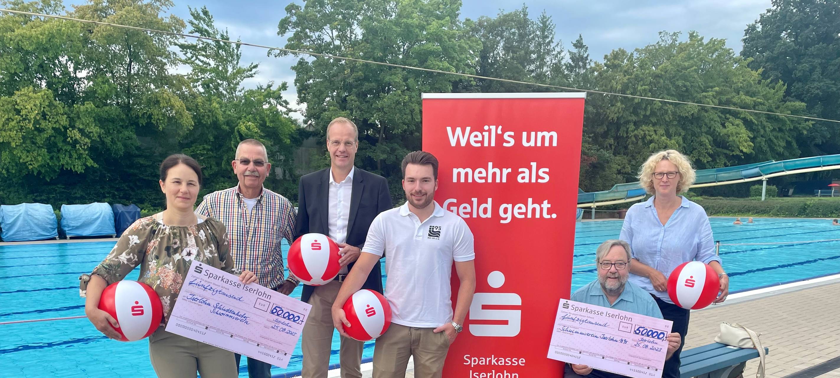 Spende für Iserlohner Freibäder