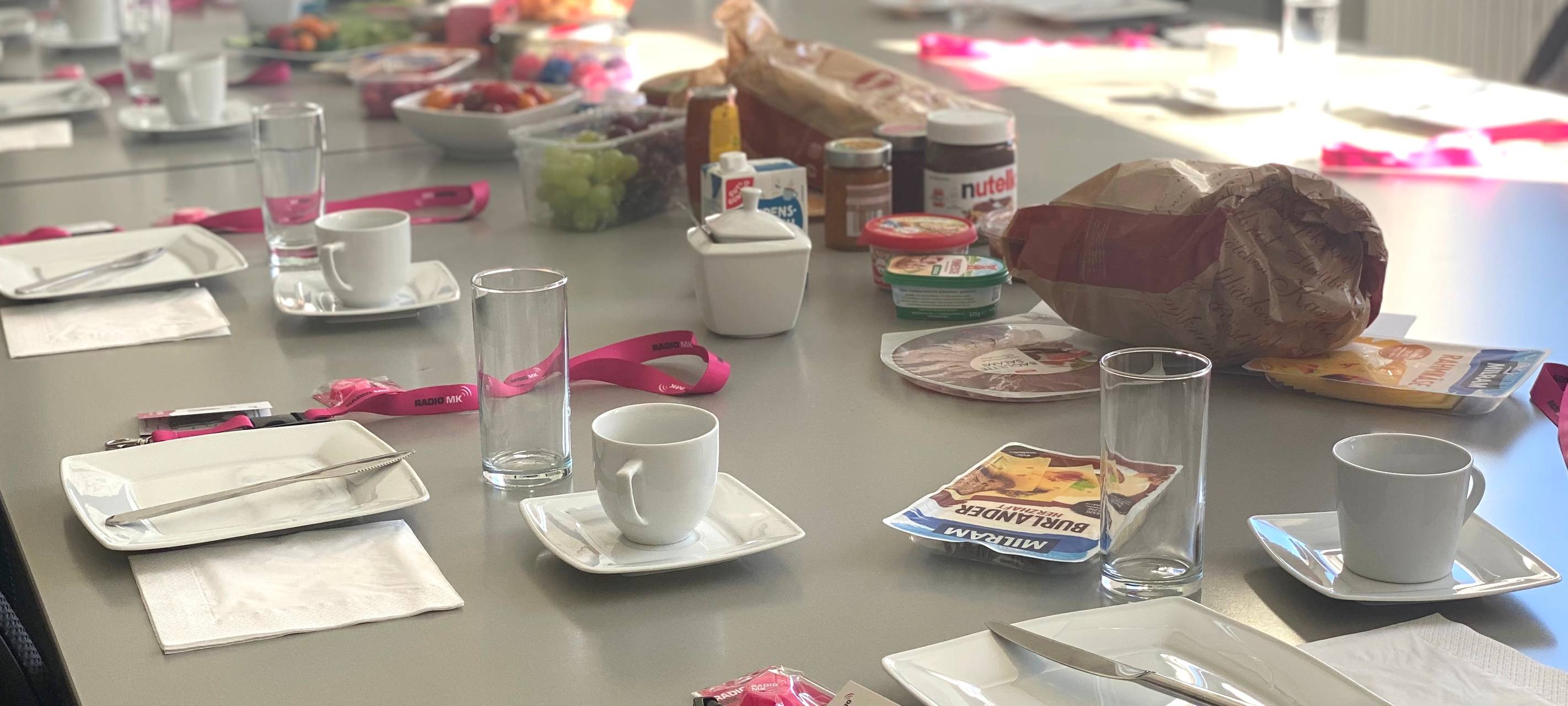 Brötchenbringer in der Werkstatt