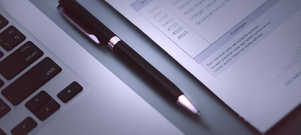 Ärger mit Verträgen: Verbraucherzentralen fordern Schutz