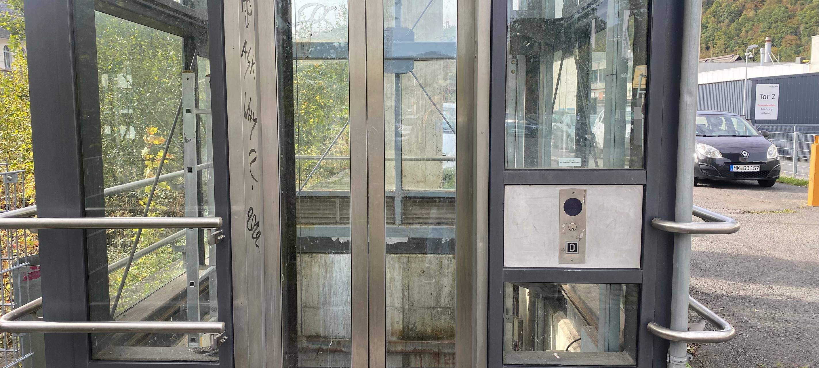 Probleme am Bahnhof in Werdohl: Aufzüge zu klein und oft defekt