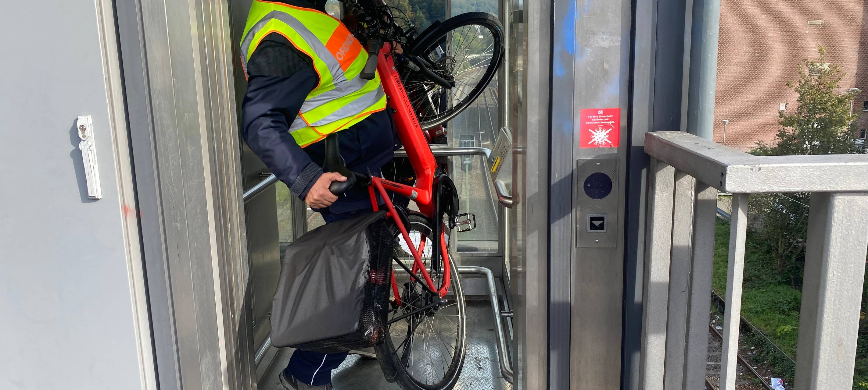 Probleme am Bahnhof in Werdohl: Aufzüge zu klein und oft defekt