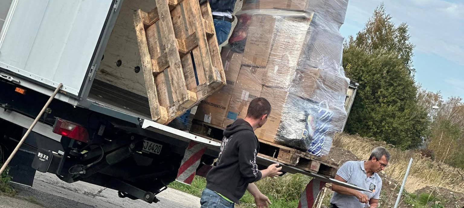 Lieferungen in die Ukraine: Sauerländer Jungs mit fünftem Hilfstransport