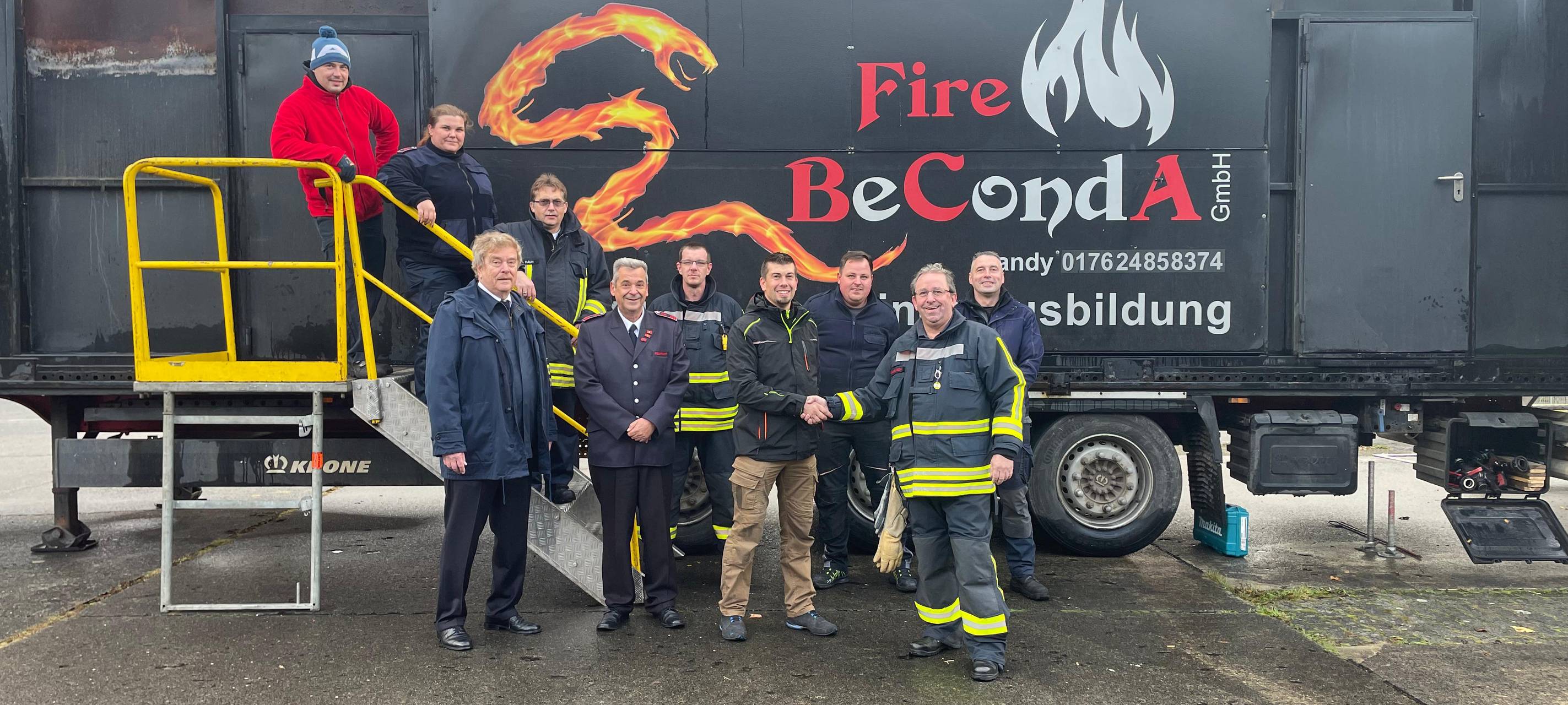 Hemer, Iserlohn und Menden: Feuerwehr fit mit Atemschutz