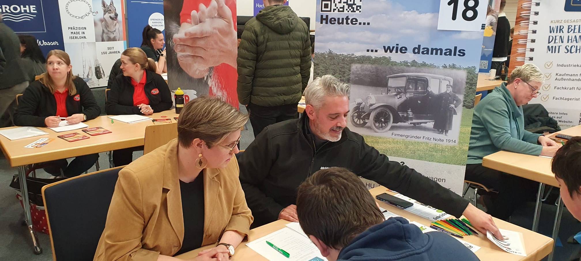 Azubi-Speed-Dating in Iserlohn: Alles was ihr wissen müsst