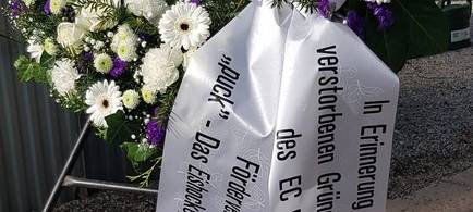 Kranz des Eishockeyclubs Deilinghofen wieder aufgetaucht