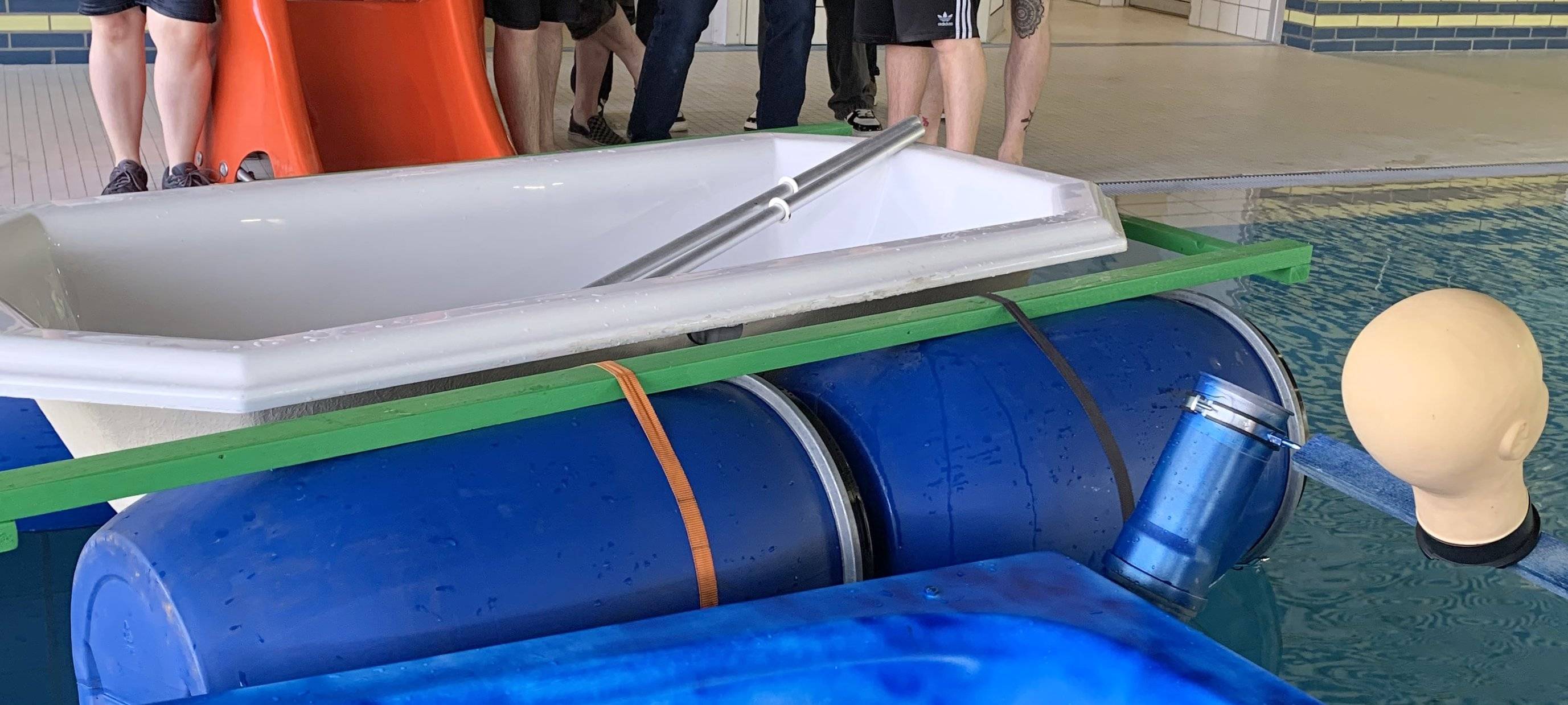 In die Wanne, fertig - los!