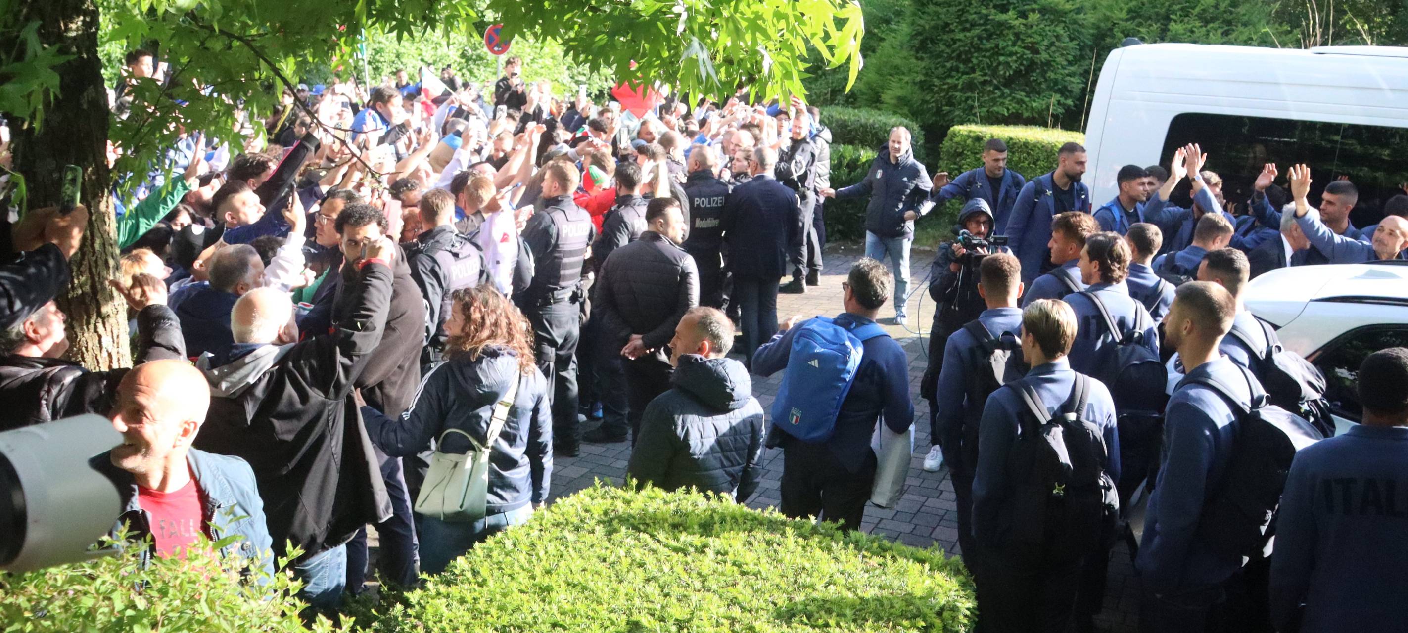 Italienische Fußball-Nationalmannschaft in Iserlohn angekommen