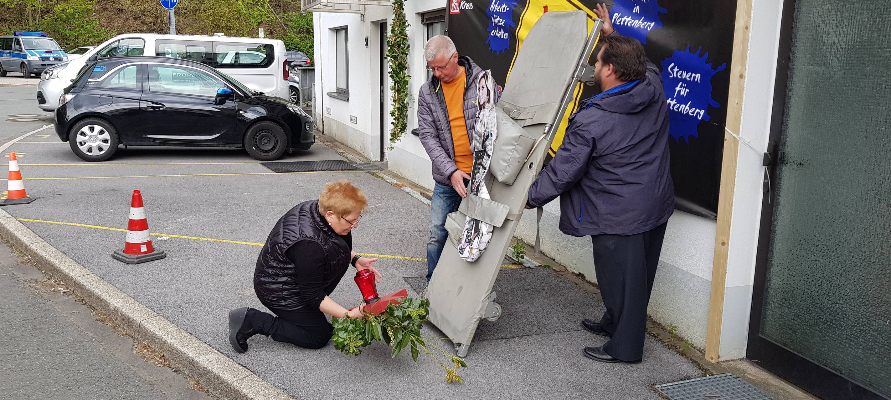 DURA in Plettenberg zu Grabe getragen