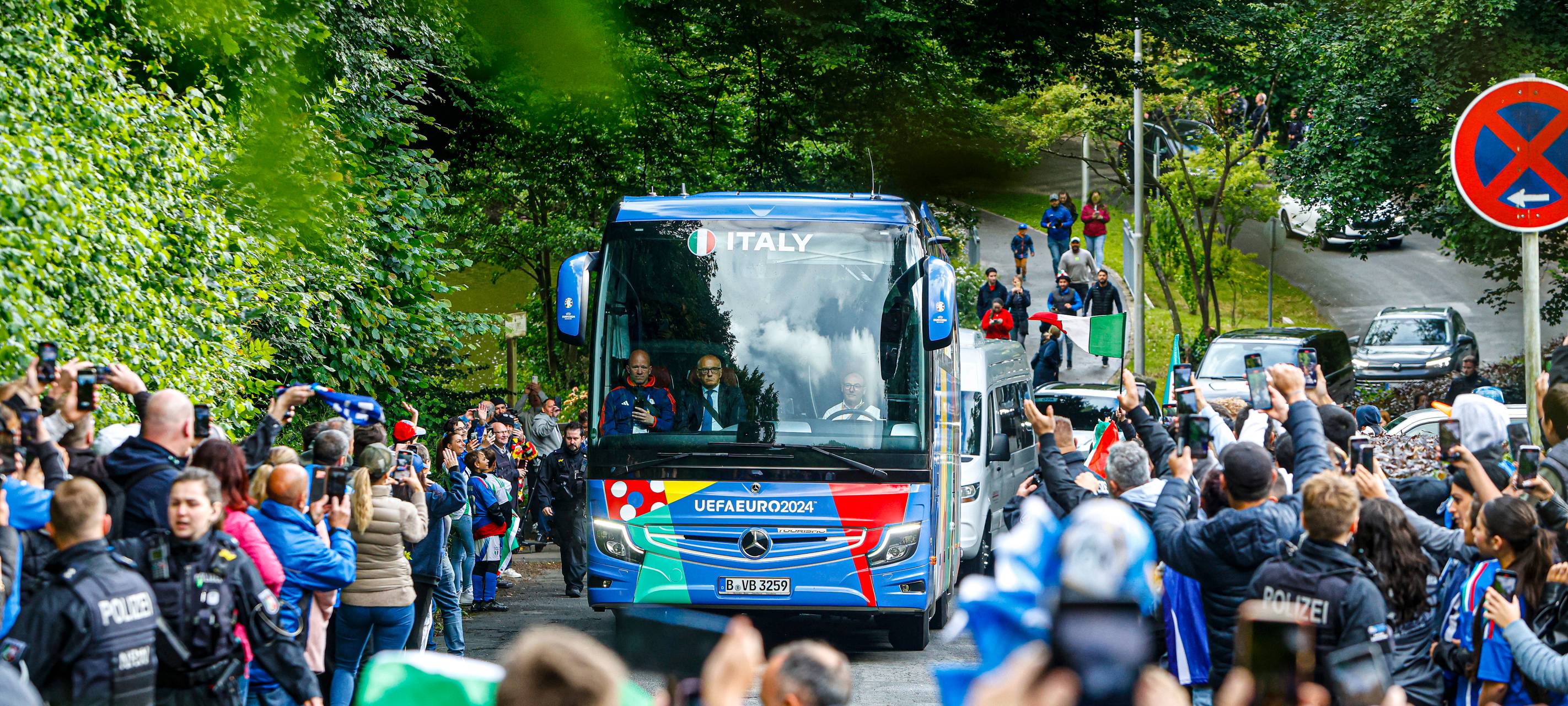 Italienische Fußball-Nationalmannschaft in Iserlohn angekommen