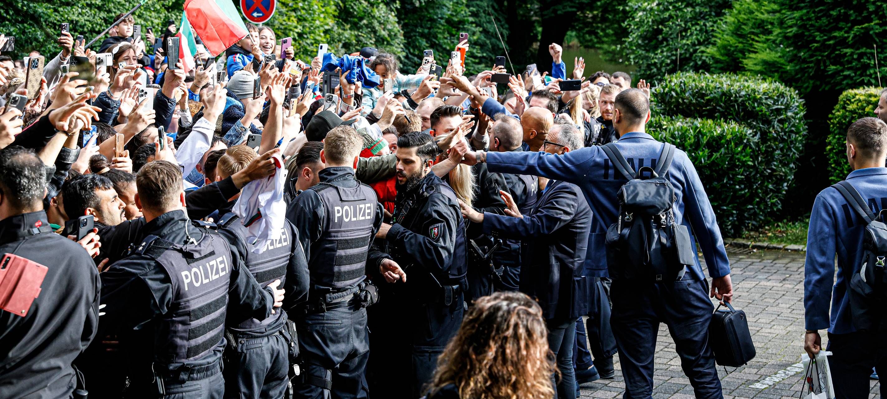 Italienische Fußball-Nationalmannschaft in Iserlohn angekommen