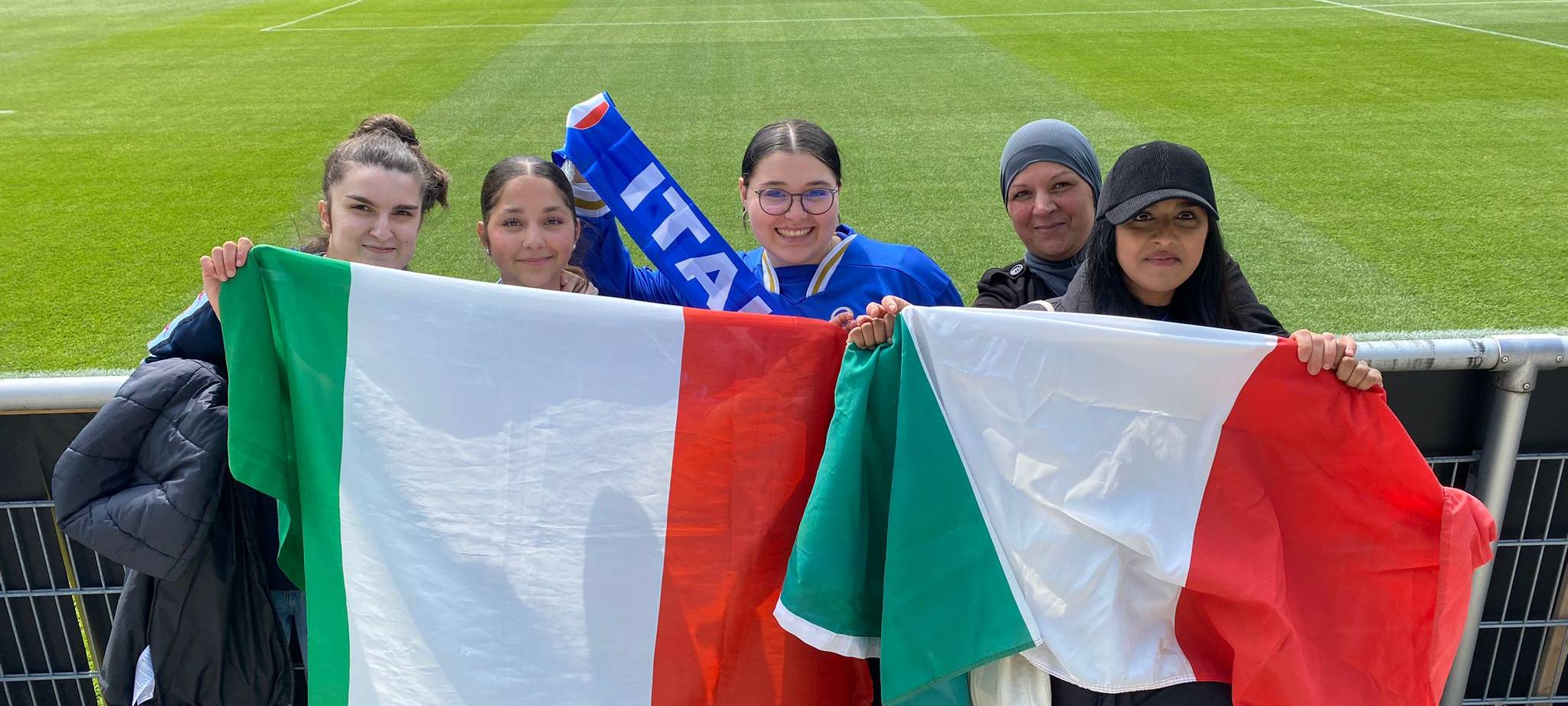 Italienische Fußball-Nationalmannschaft begeistert Fans in Iserlohn
