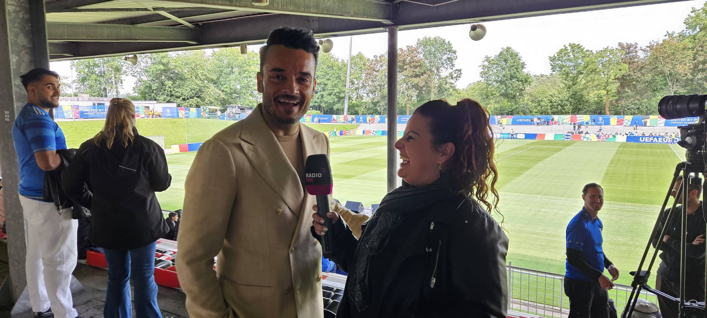 Italienische Fußball-Nationalmannschaft begeistert Fans in Iserlohn