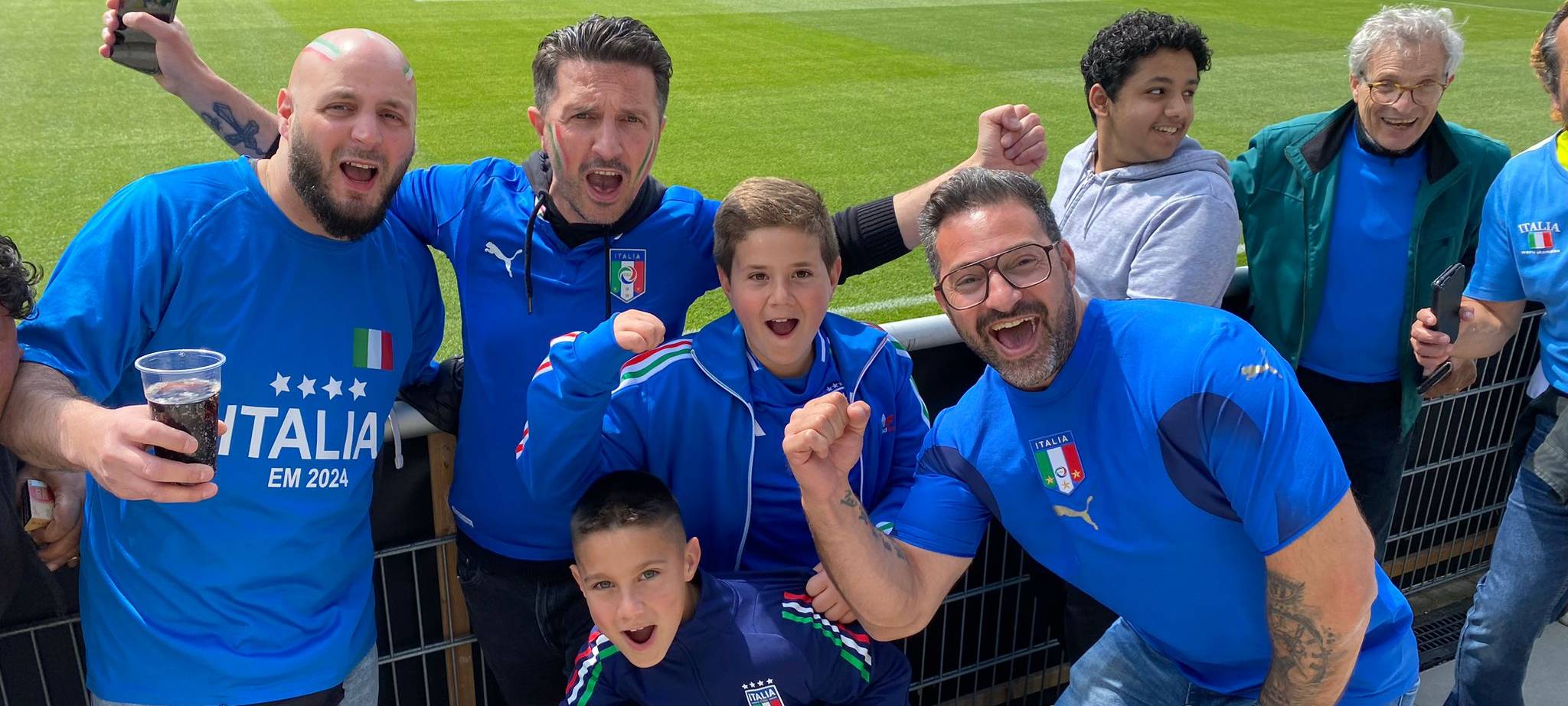Italienische Fußball-Nationalmannschaft begeistert Fans in Iserlohn