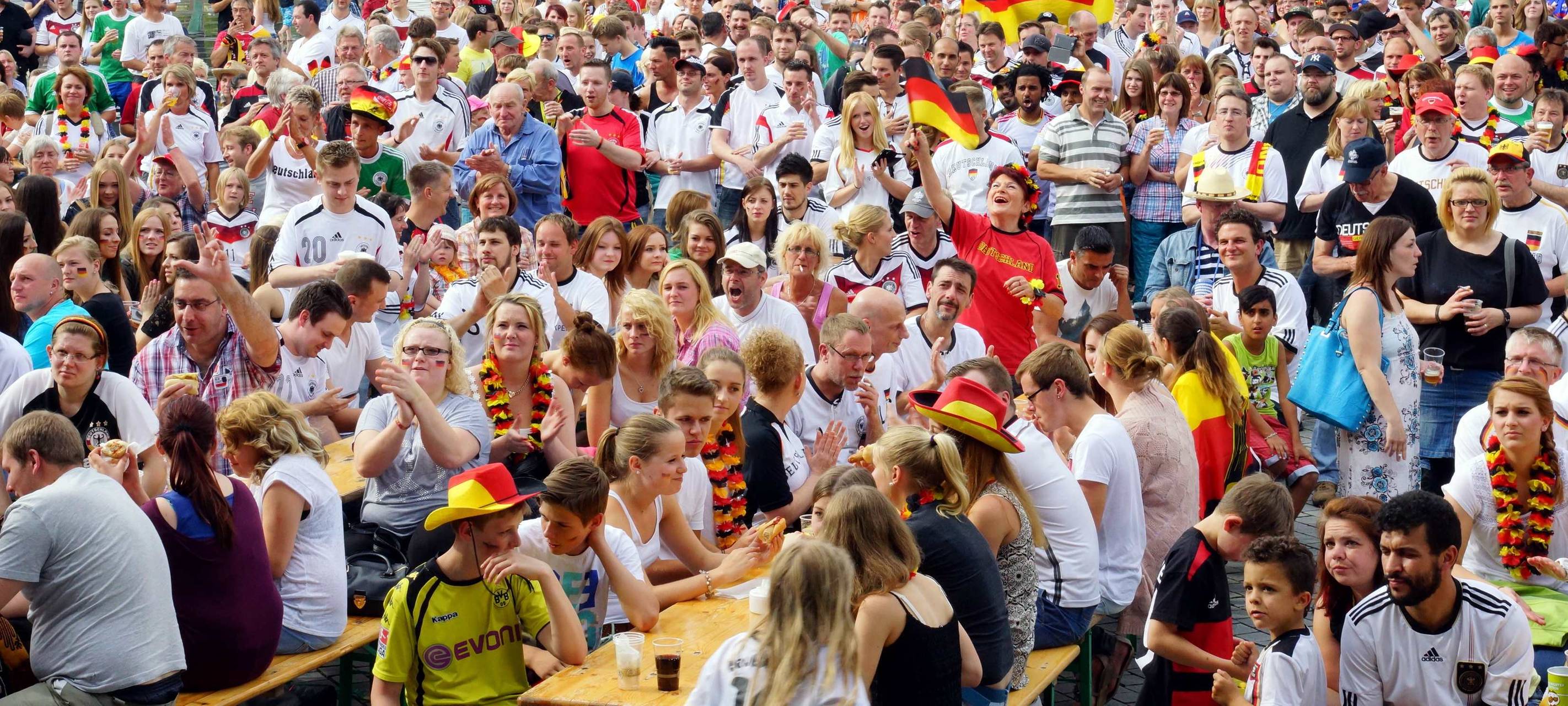 Public Viewing im Sauerlandpark Hemer: Viertelfinale Deutschland – Spanien