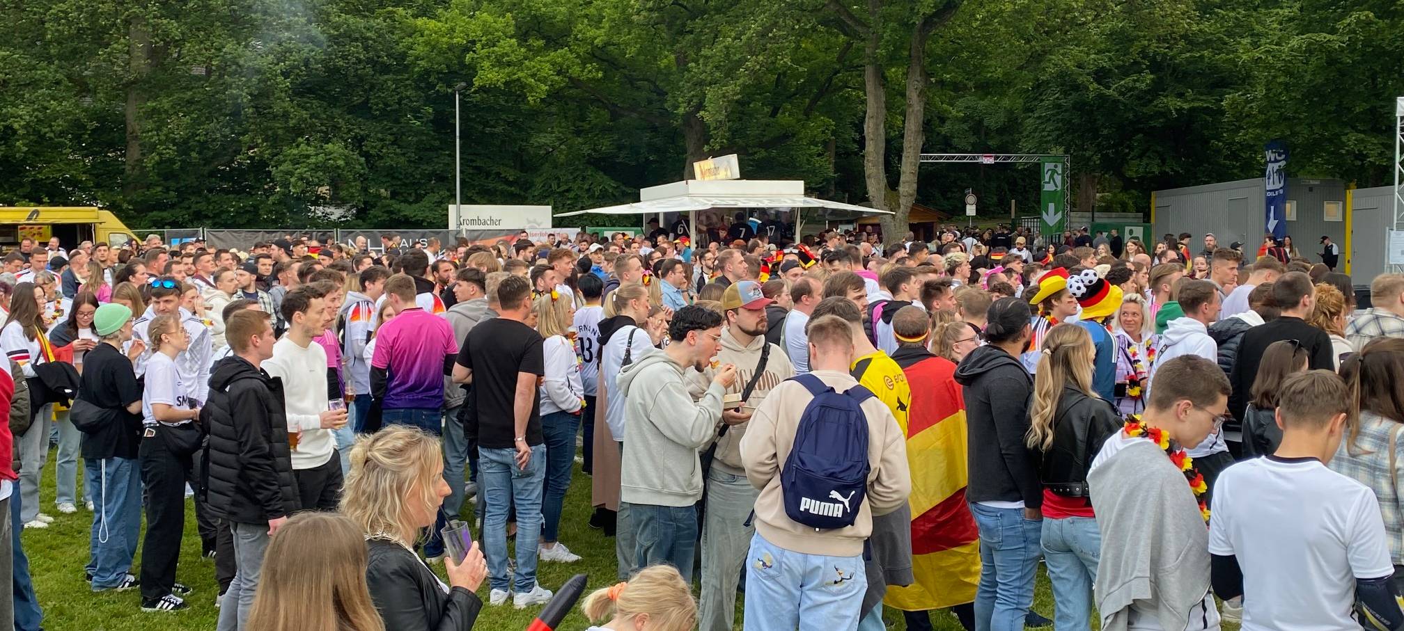 Fußballfans im Märkischen Kreis feiern Nationalelf