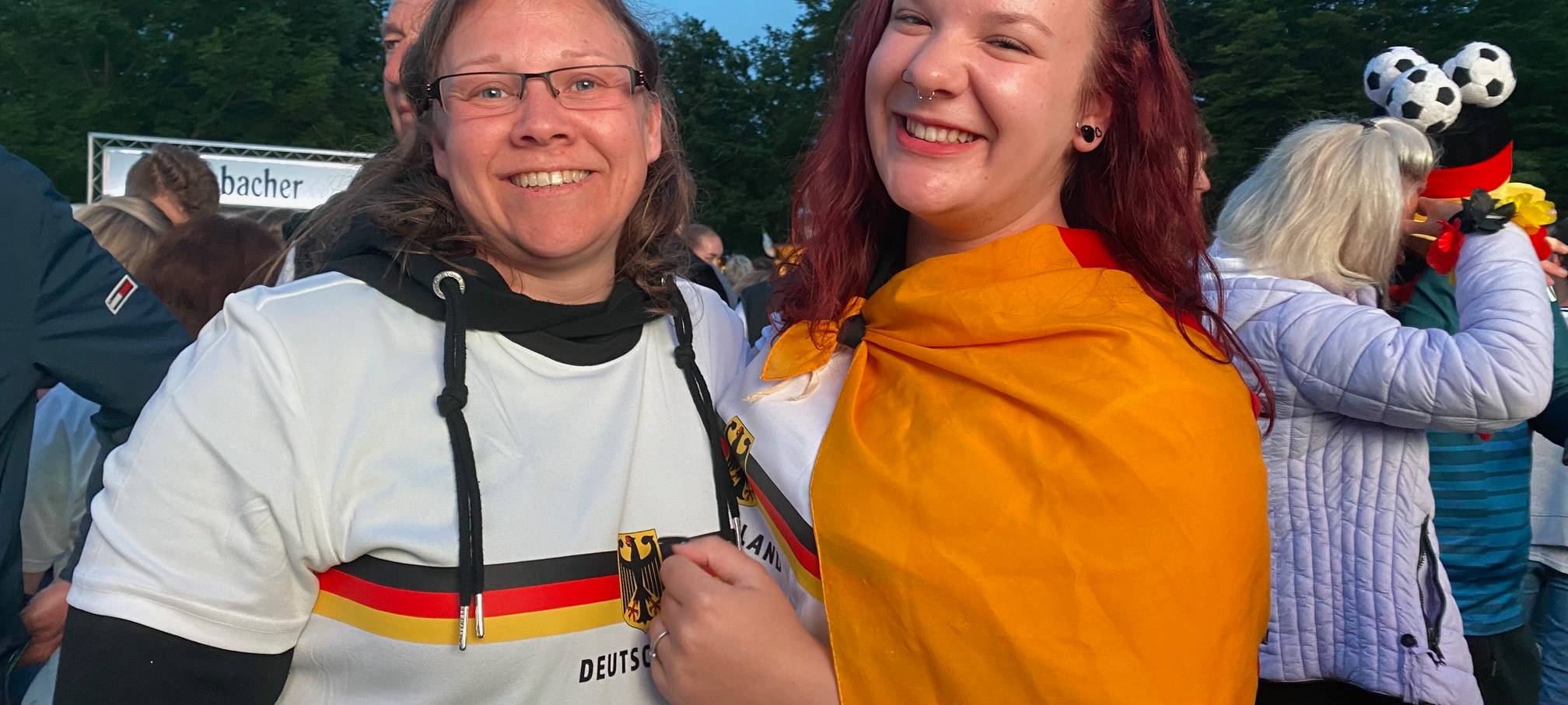 Fußballfans im Märkischen Kreis feiern Nationalelf