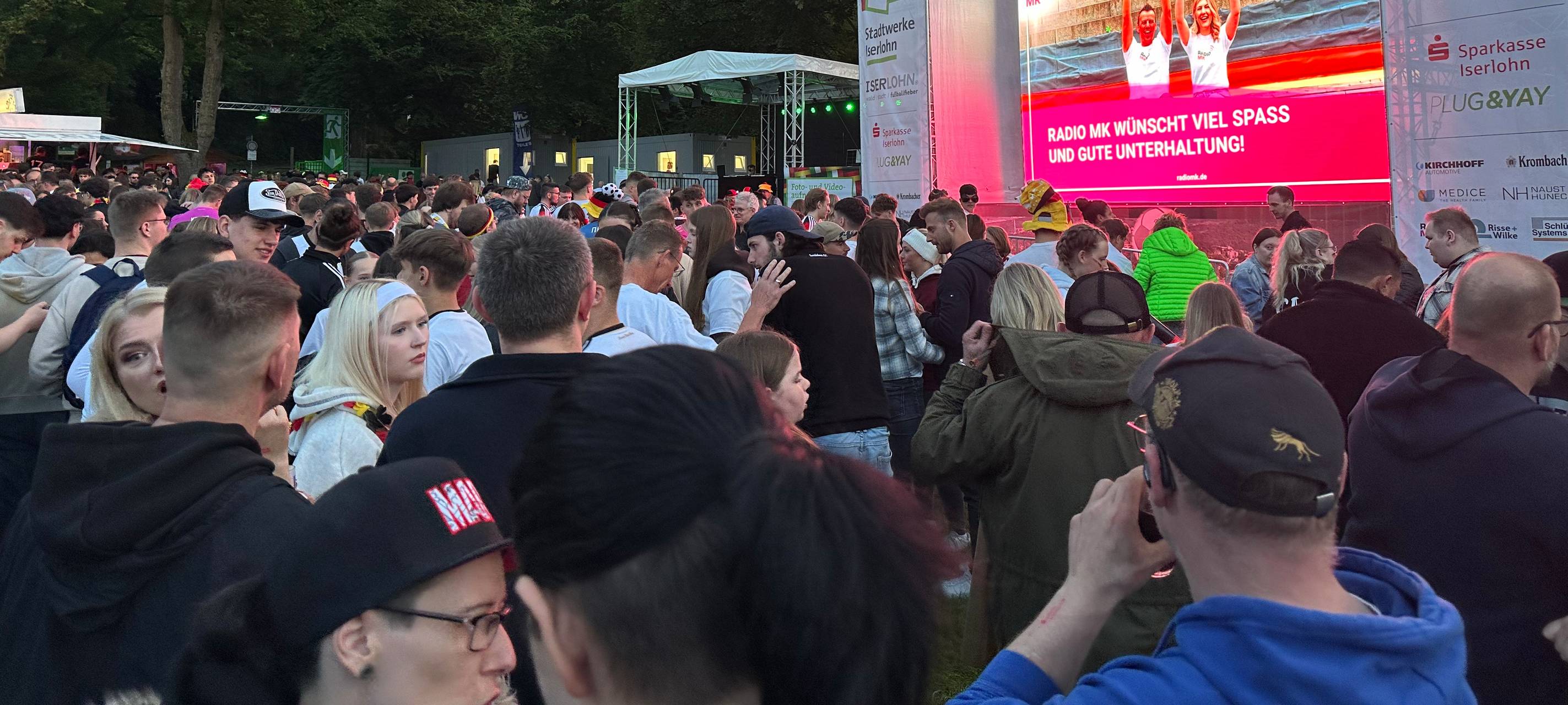 Fußballfans im Märkischen Kreis feiern Nationalelf