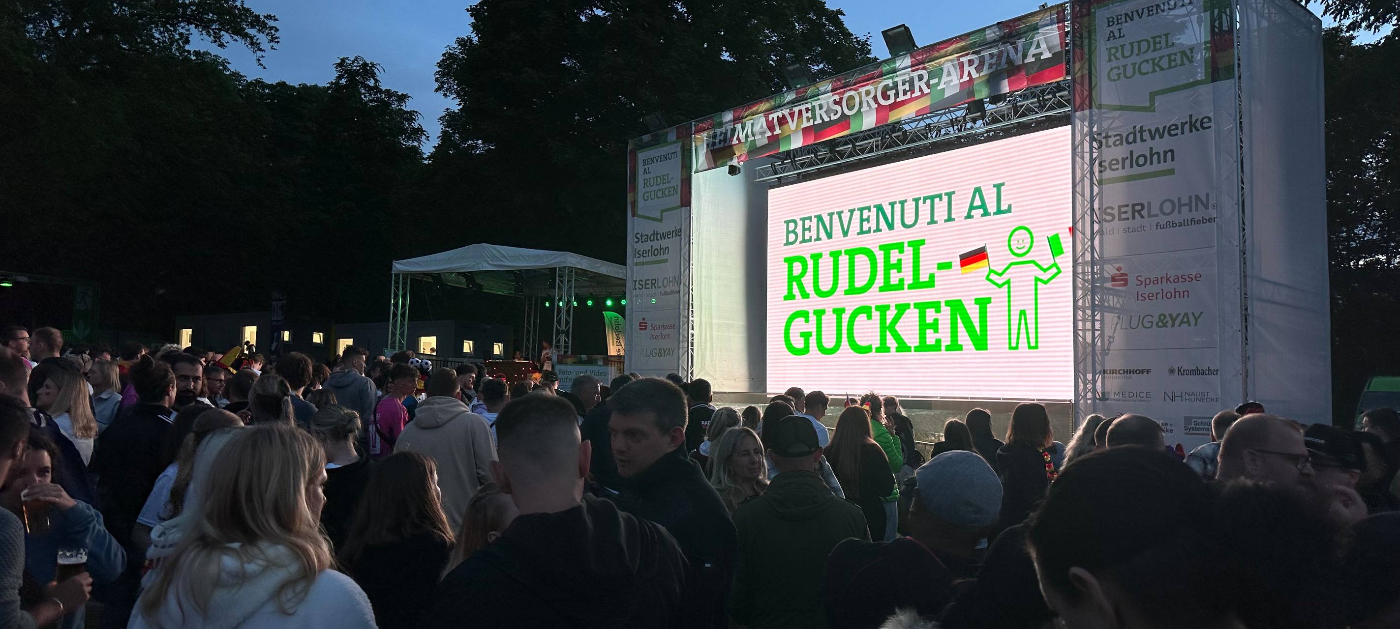 Fußballfans im Märkischen Kreis feiern Nationalelf