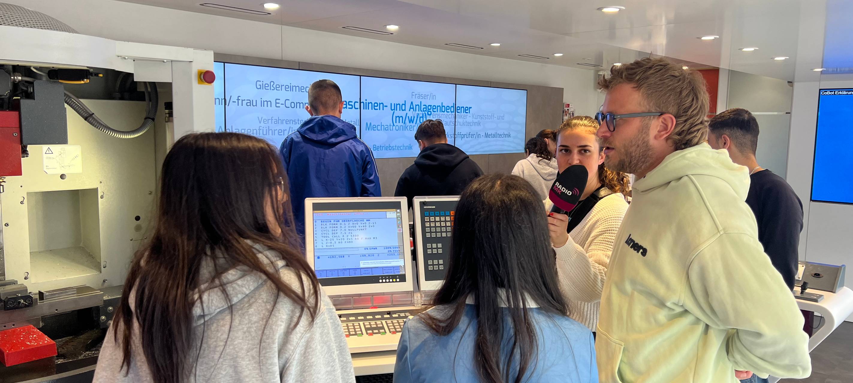 Info-Truck auf dem Lüdenscheider Sternplatz