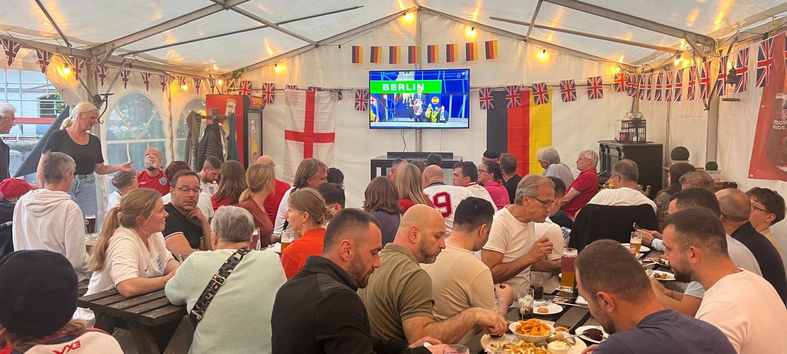 Fans schauen EM-Finale im Märkischen Kreis